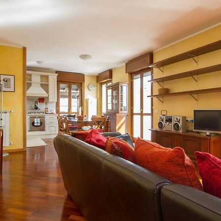 Bright House With 2 Bedrooms & A Unique Terrace Bergamo Buitenkant foto