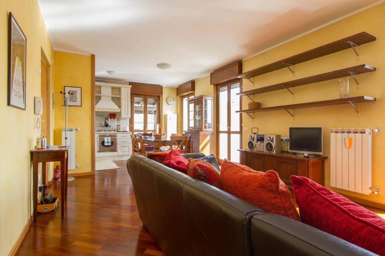 Bright House With 2 Bedrooms & A Unique Terrace Bergamo Buitenkant foto