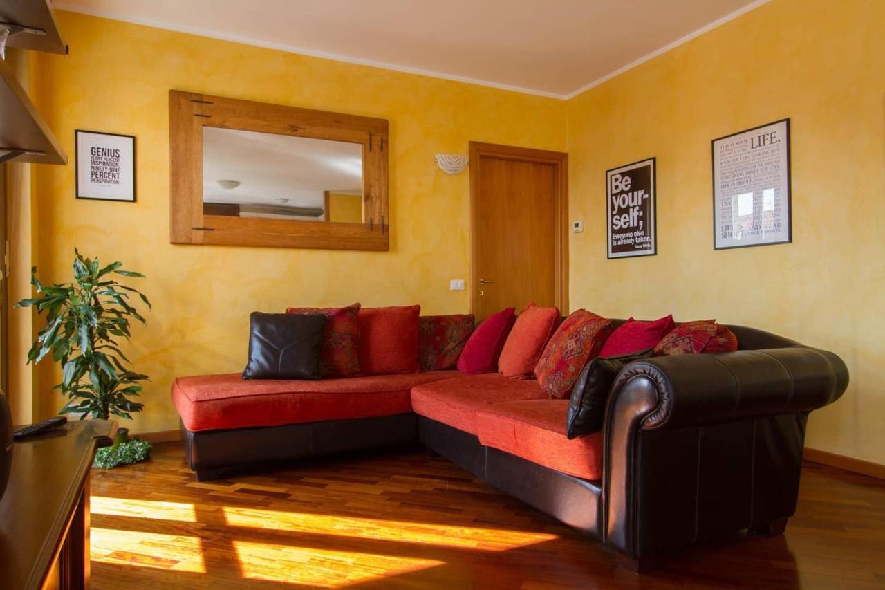 Bright House With 2 Bedrooms & A Unique Terrace Bergamo Buitenkant foto